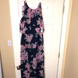 NEVER WORN floral maxi dress